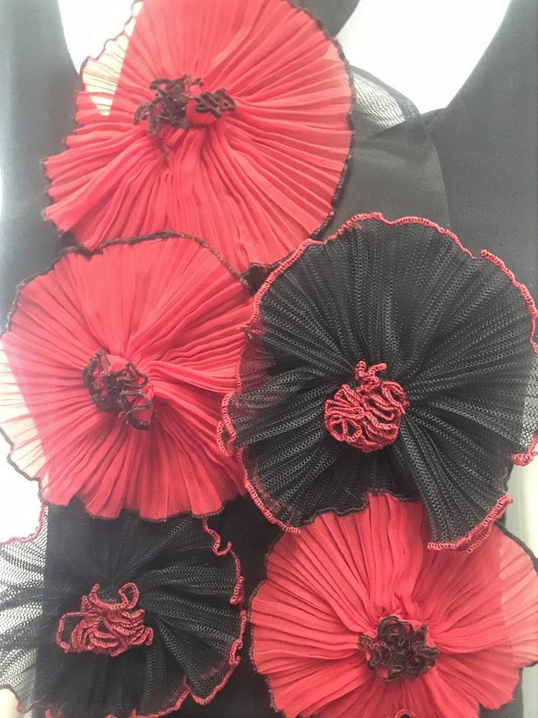Scarf with Pleated Flowers