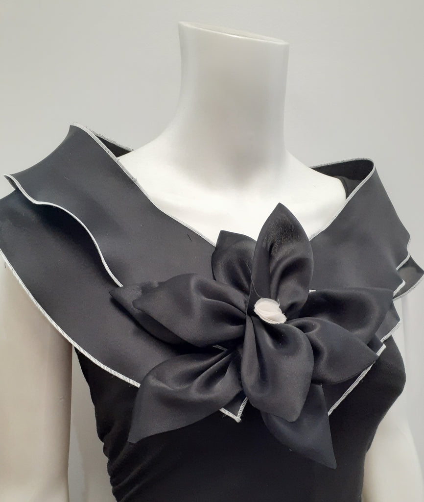 Accent piece with Flower