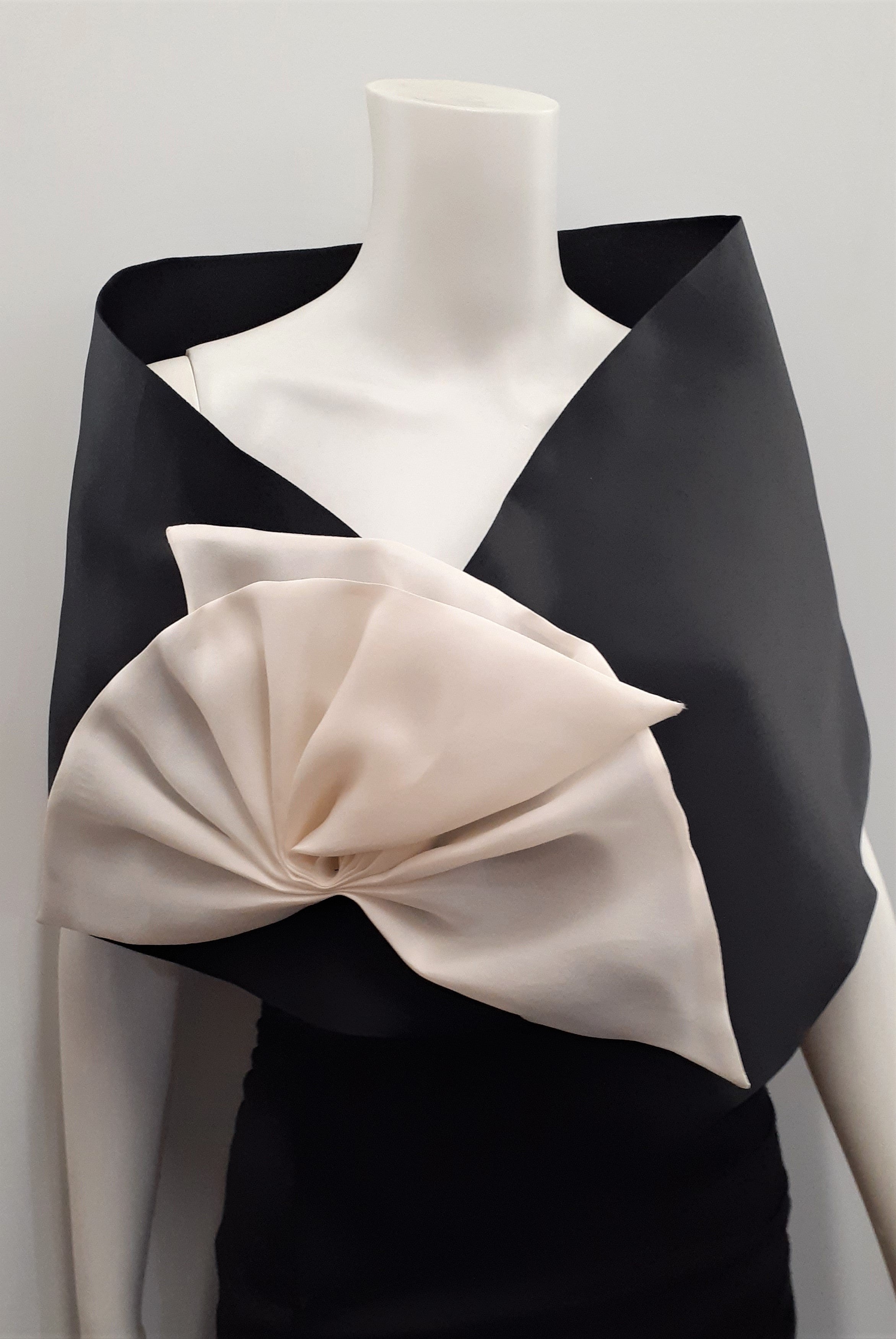 Evening Wrap with Fan black/white / 58" x 12" by Mina Mann Evening Wrap with Fan black/white / 58" x 12" by Mina Mann